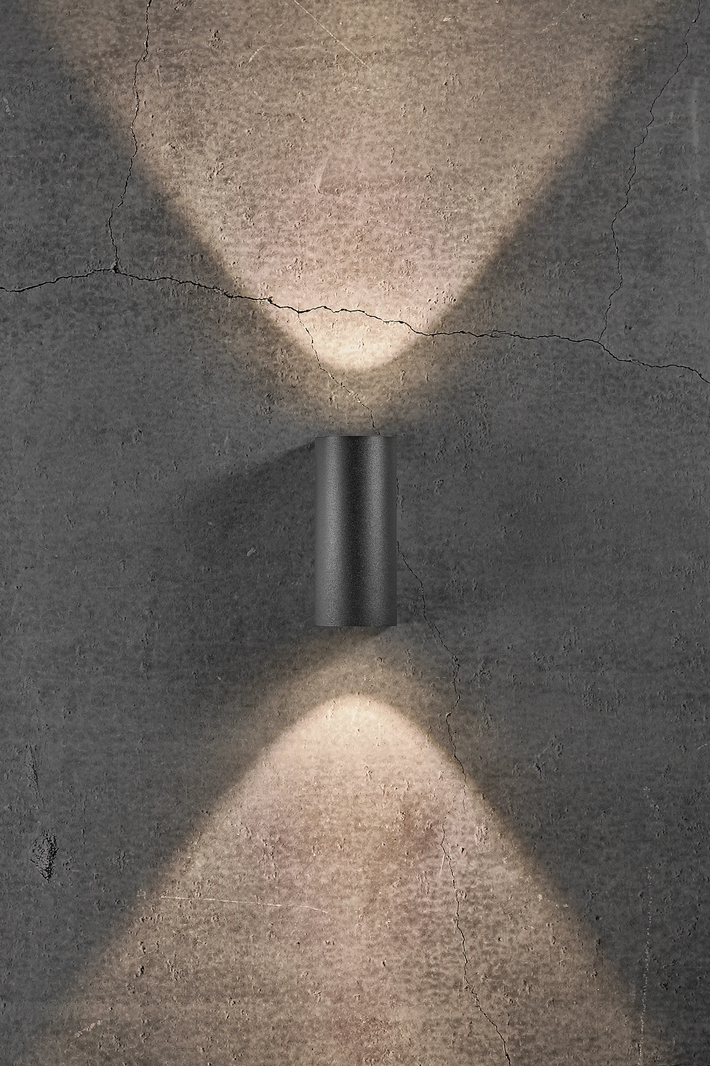 Alon- Upward and Downward IP44 Outdoor Wall Light Lacquered Metal Construction, Ideal for Driveway & Main Entrance, Three Light Effects, High Lumen