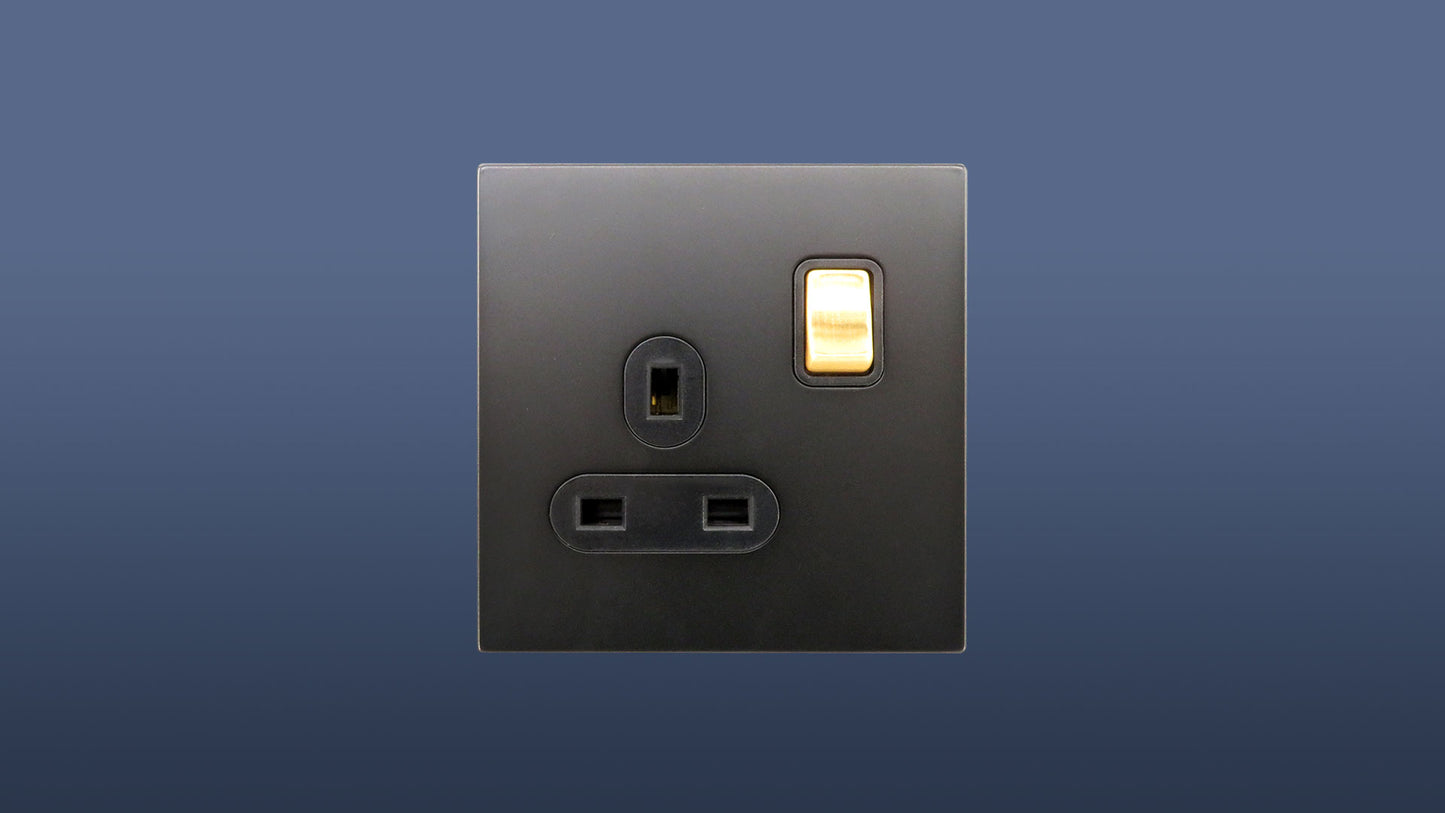 Screwless Matt Black Plate Gold Switched Single Plug Socket 1 Gang 13 Amp DP