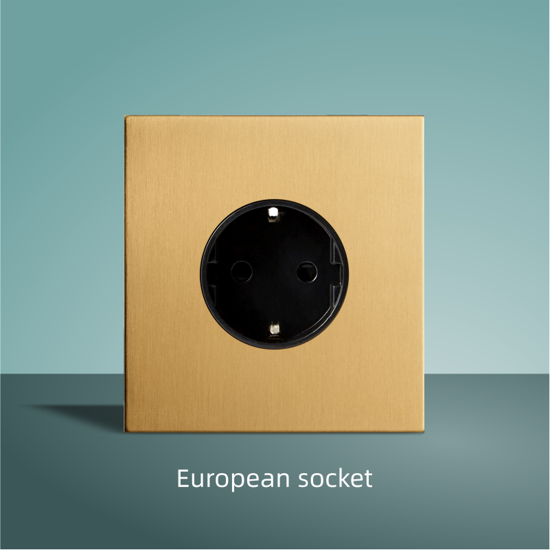 European Socket in Matt Gold / Matt Black Finish