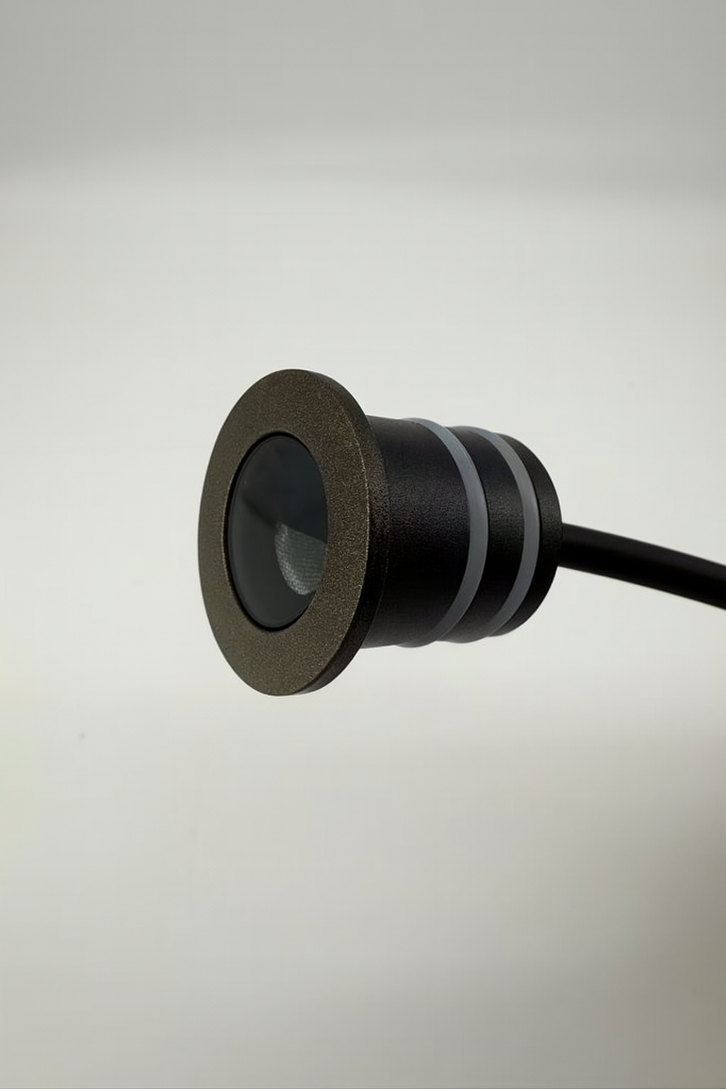 Half Moon Lens 2.5W Lola LED Wall Wash Waterproof IP67 In Ground Marker Light 3000K Warm White