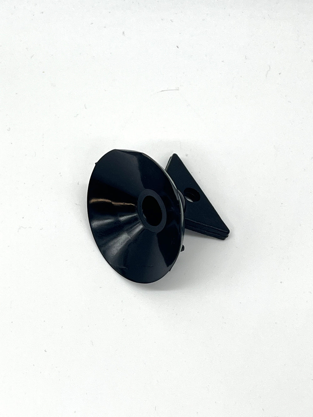 Suction Cup for Lamp Removal for Banbury